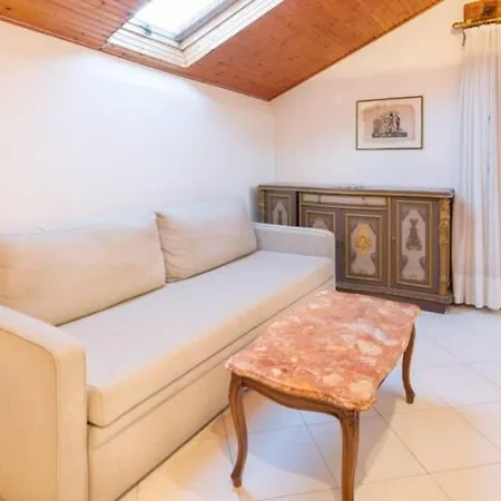 Apartment Bellissima Mansarda 2 Di Fronte Al Casino' Di Sanremo!!!